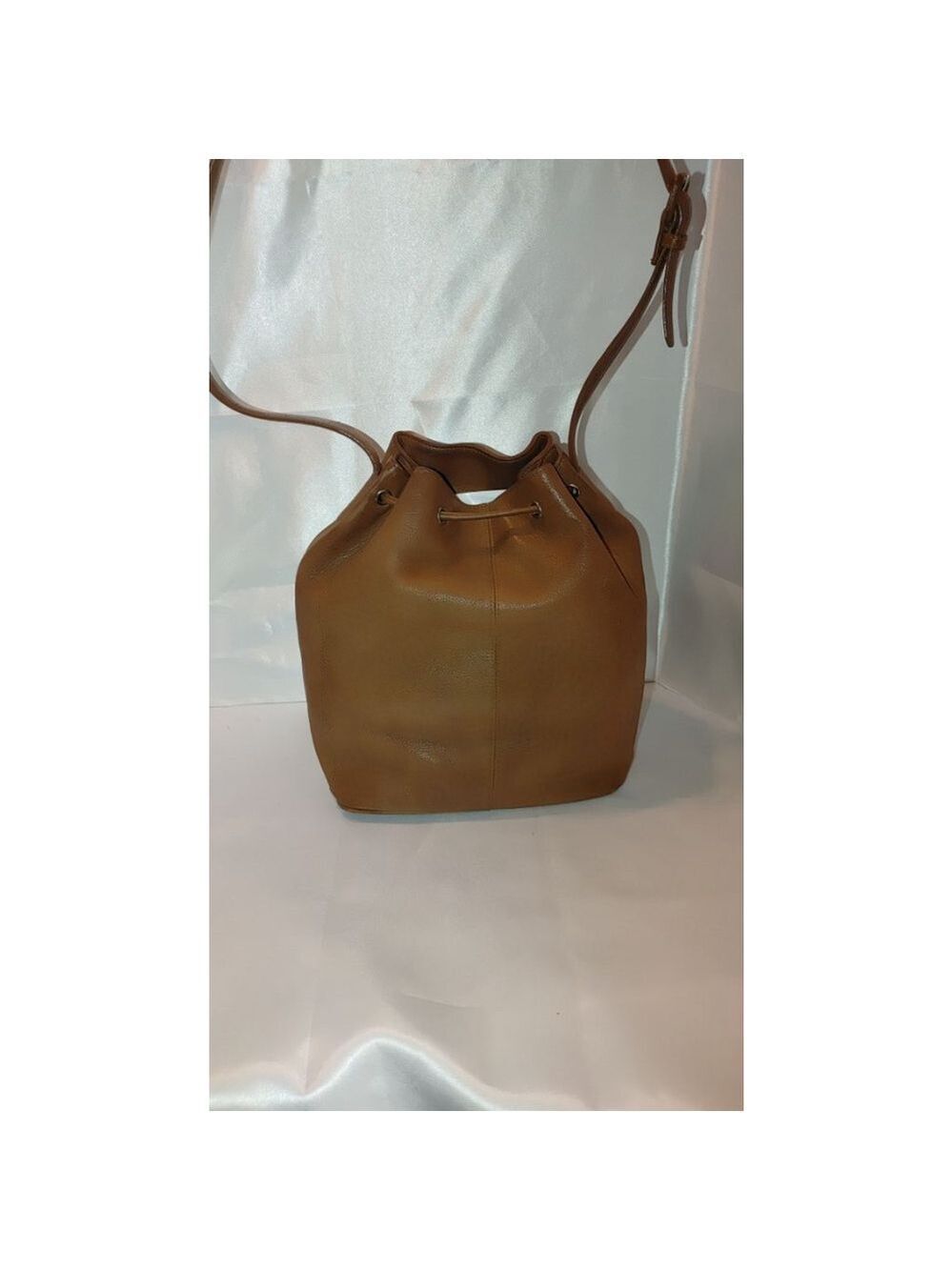Wilsons Leather Bucket Bag - Picture 7 of 10